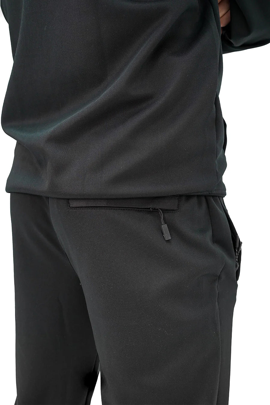 Black-Tracksuit